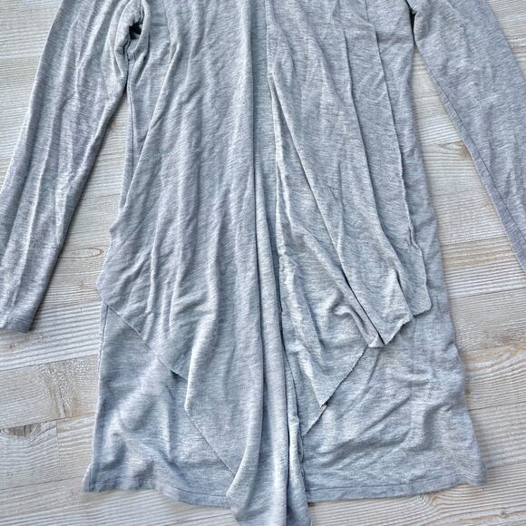 Kensie V-Neck Terry Knit Tunic Top With Waterfall Detail‎ | Heather Grey Small - Picture 2 of 8